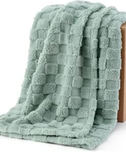 Cozy Sage Green Checkered Fleece Throw Blanket